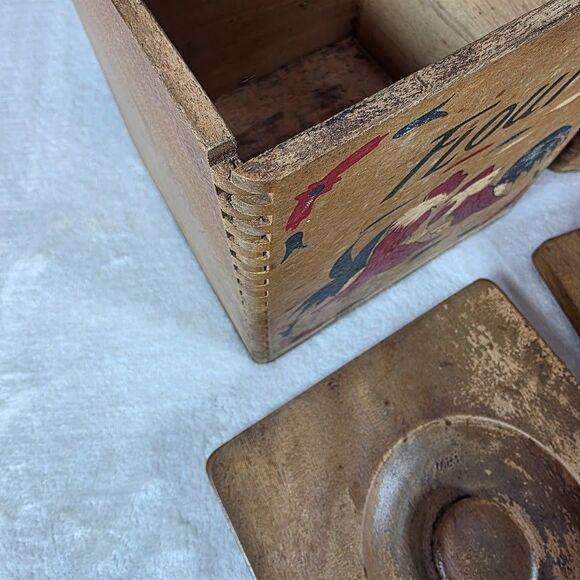 Fred Roberts Co. Hand Painted 4 Piece Roosters Wooden Nesting Canister Set Japan - Picture 8 of 10